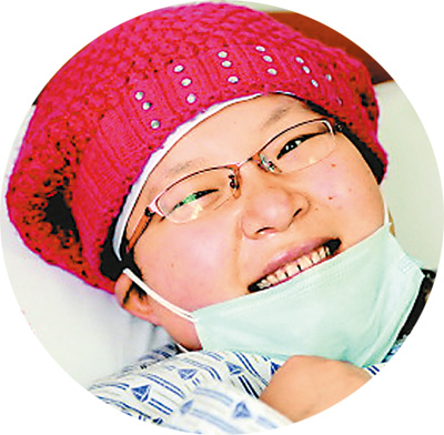 　大學(xué)生村官張廣秀