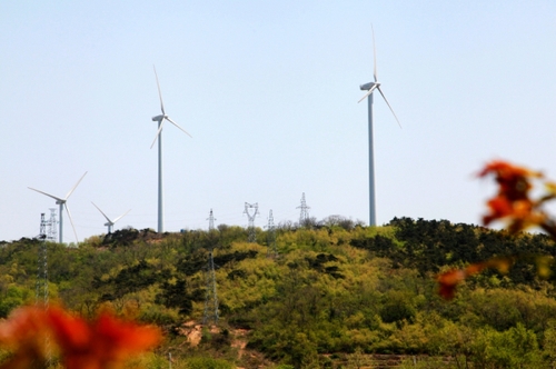 這是5月6日拍攝的山東威海中廣核風電場,。