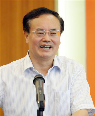 04全國(guó)政協(xié)委員,、全國(guó)工商聯(lián)副主席,、中國(guó)民（私）營(yíng)經(jīng)濟(jì)研究會(huì)會(huì)長(zhǎng)莊聰生_副本