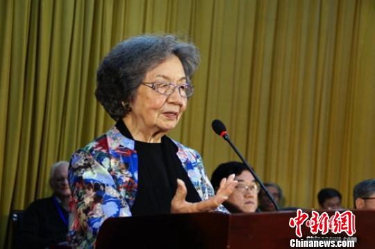 九十高齡漢學(xué)家葉嘉瑩:我的一生“根”在中國