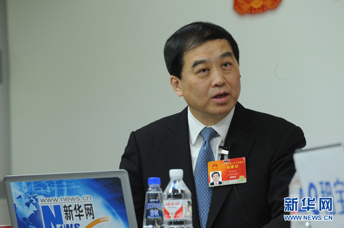 2015年3月6日,，全國(guó)人大代表、揚(yáng)州市長(zhǎng)朱民陽(yáng)作客新華會(huì)客廳,。新華網(wǎng) 賈振 攝