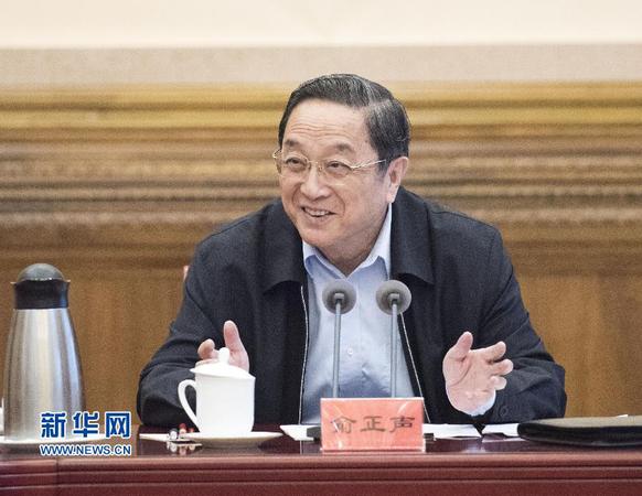 6月8日,，中共中央政治局常委,、全國(guó)政協(xié)主席俞正聲在北京主持召開(kāi)調(diào)研協(xié)商座談會(huì)，邀請(qǐng)民革中央、民盟中央,、民進(jìn)中央,、臺(tái)盟中央,、全國(guó)工商聯(lián)負(fù)責(zé)人和無(wú)黨派人士代表,，就推進(jìn)“一帶一路”建設(shè)和制定“十三五”規(guī)劃建言獻(xiàn)策。新華社記者 王曄 攝