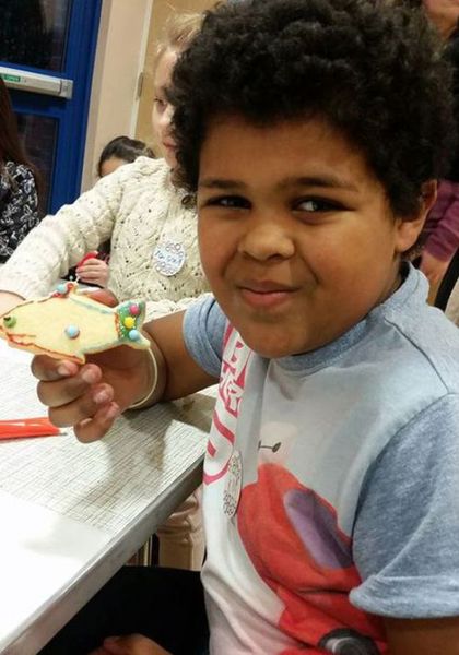 英國(guó)一9歲男孩患罕見疾病:大腦長(zhǎng)在了脖子里