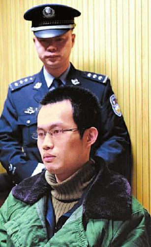 一審宣判時(shí),林森浩面無表情,。