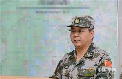 軍長張巖喝酒被撤 與老部下喝酒致一人死亡