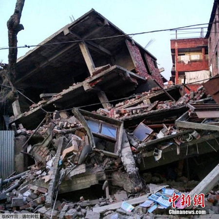 印度東北強震致11人喪生近200傷 救援進(jìn)度緩慢1