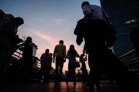 數(shù)據(jù)顯示,，長(zhǎng)三角、珠三角城市圈內(nèi)的城市,，薪酬水平表現(xiàn)可觀,。 楊一 澎湃資料