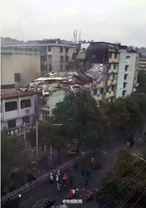 江西萍鄉(xiāng)樓房坍塌已致4人死亡 仍有2人失聯