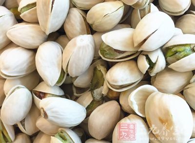 開心果，又名必思答,，綠仁果等
