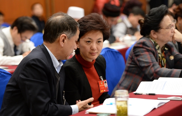 安阿玥,、海霞