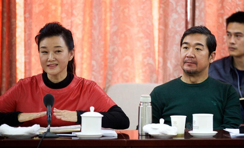 2016年3月7日,，北京,。全國政協(xié)十二屆四次會議文藝界別委員小組討論會上,，宋祖英發(fā)言,。記者 吳聞達(dá)攝