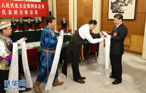 總書記用眼睛和生命比喻生態(tài)環(huán)境驚醒了誰,？