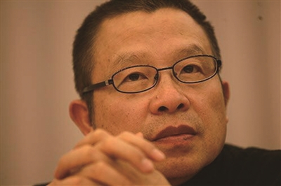 羅中立,，原中國美術(shù)家協(xié)會副主席,，原四川美術(shù)學(xué)院院長,。