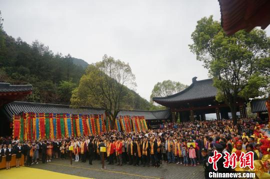 海峽兩岸共祭軒轅黃帝典禮在浙江縉云舉行 詹堅宇 攝