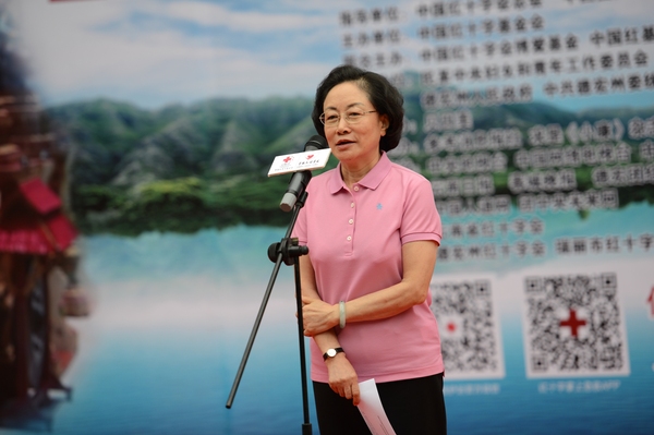 全國(guó)政協(xié)常委,，民革中央副主席田惠光參加捐贈(zèng)活動(dòng)