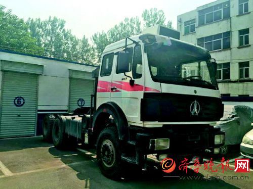 民警追回的被盜大貨車,。