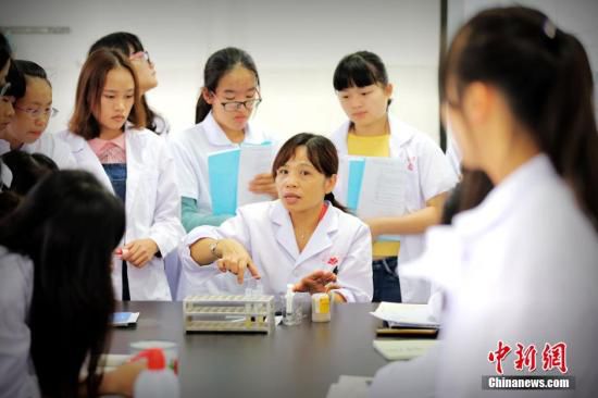 衛(wèi)計委：力爭2020年家庭醫(yī)生簽約服務(wù)擴大到全人群