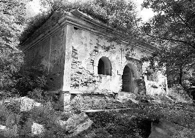 環(huán)秀禪寺山門(mén)與配殿已毀,，僅存正殿