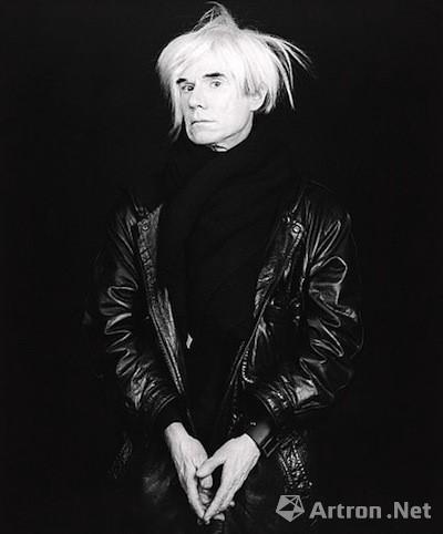 Robert Mapplethorpe 《Andy Warhol 》(1987),，2006年拍得64.32萬美元。