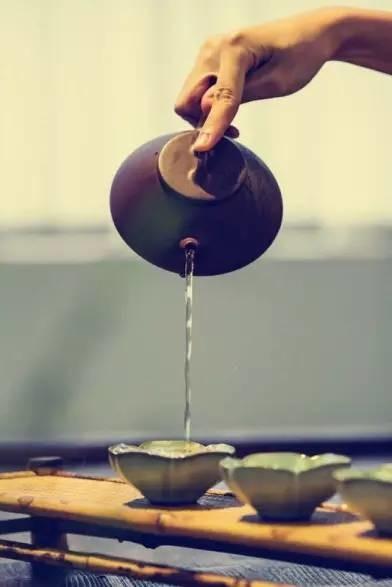 瓷器,，會(huì)是讓你愛(ài)上美學(xué)的“磁”器