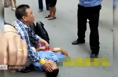男子網(wǎng)吧內(nèi)襲警后被擊斃 官方回應(yīng):確有民警受傷
