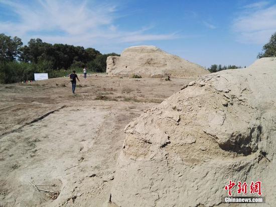 圖為北庭故城南門(mén)西側(cè)城墻遺址,。中新社記者 王小軍 攝
