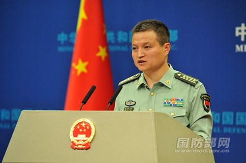 國防部新聞局局長,、國防部新聞發(fā)言人楊宇軍大校答記者問,。李愛明 攝