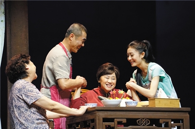 北演投資制作的話劇《生命密碼》,一年之內(nèi)演出了一百場。