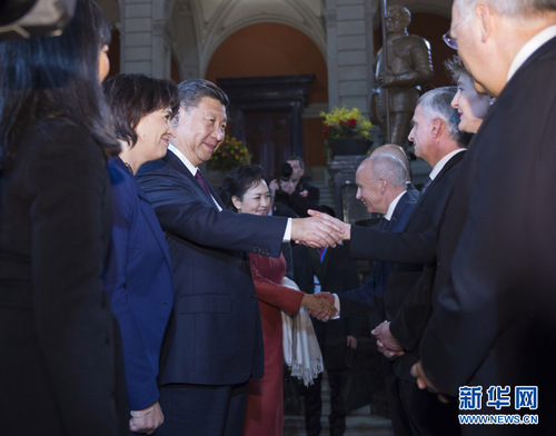 1月15日，國(guó)家主席習(xí)近平在伯爾尼出席瑞士聯(lián)邦委員會(huì)全體委員集體舉行的迎接儀式并致辭,。 新華社記者 謝環(huán)馳 攝1
