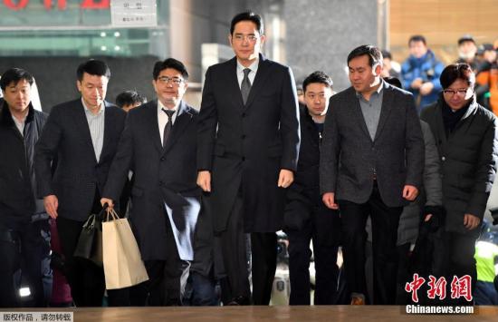 這是獨(dú)檢組自上月16日向法院提請批捕被駁回后,，時(shí)隔一個(gè)月再次傳喚李在镕,。
