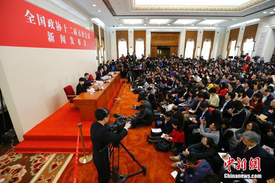 全國政協(xié)十二屆五次會議今天下午3時開幕
