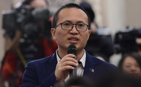 傅瑩：治理霧霾是我們國家面臨的一個(gè)長(zhǎng)期挑戰(zhàn)