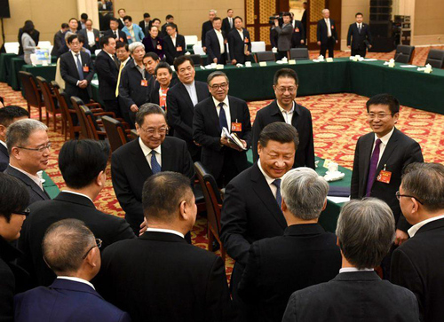 3月4日下午，習(xí)近平總書記看望出席全國政協(xié)十二屆五次會議民進,、農(nóng)工黨,、九三學(xué)社政協(xié)委員并參加聯(lián)組會。2