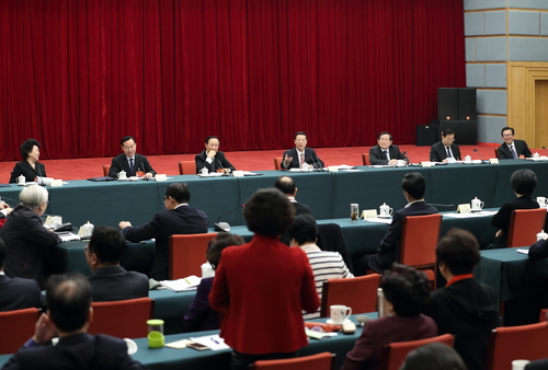 張高麗參加致公,、僑聯(lián)、對(duì)外友好界委員聯(lián)組討論側(cè)記