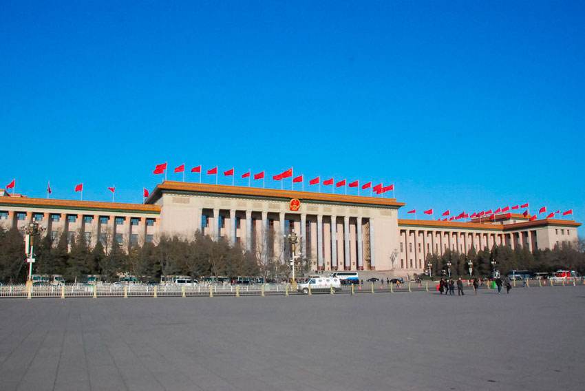 俞正聲參加民盟,、無(wú)黨派人士界委員聯(lián)組討論側(cè)記：知識(shí)分子要自覺踐行社會(huì)主義核心價(jià)值觀