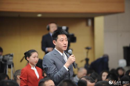 中央電視臺(tái)記者提問