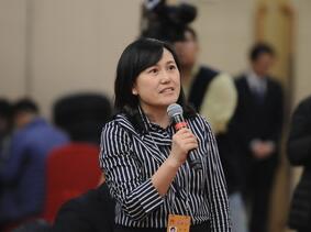 央廣記者提問(wèn)“加強(qiáng)精神扶貧及提高群眾參與度”