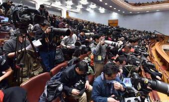 【履職】認真行使憲法法律賦予的職權 