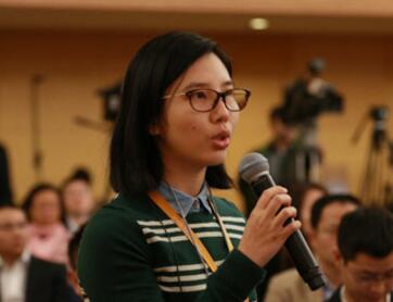 香港商業(yè)電臺(tái)記者提問“香港區(qū)域人大代表選舉辦法”