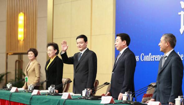 十二屆全國(guó)人大五次會(huì)議國(guó)資委負(fù)責(zé)人就“國(guó)企改革”答記者問