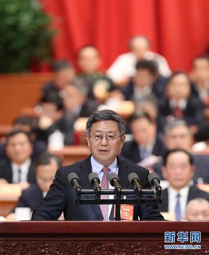 3月9日,，全國(guó)政協(xié)十二屆五次會(huì)議在北京人民大會(huì)堂舉行第二次全體會(huì)議,。這是遲福林委員作《供給側(cè)結(jié)構(gòu)性改革重在處理好政府與市場(chǎng)關(guān)系》的發(fā)言。新華社記者 劉衛(wèi)兵 攝