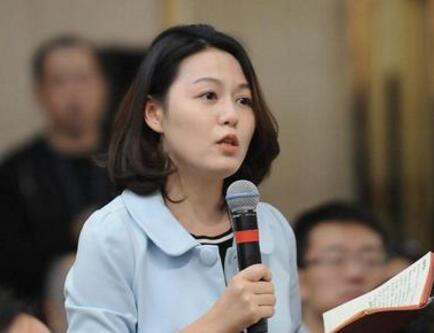 中央電視臺記者提問“長江經(jīng)濟帶生態(tài)環(huán)境保護”