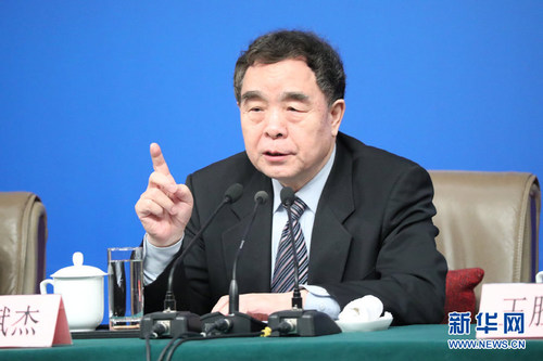 圖為柳斌杰回答記者提問,。新華網(wǎng)中國(guó)政府網(wǎng) 翟子赫 攝