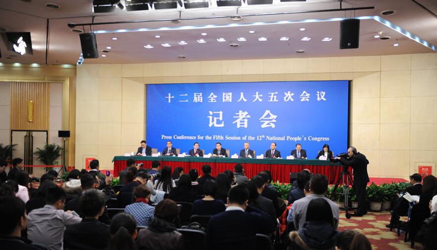 十二屆全國人大五次會議全國人大相關(guān)負責(zé)人就“人大監(jiān)督工作”答記者問