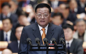 劉長(zhǎng)樂(lè)：提高國(guó)民素質(zhì)重在道德引導(dǎo)和法治規(guī)范