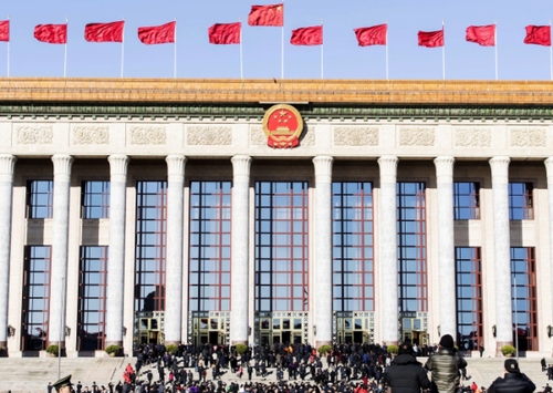 3月12日,，十二屆全國人大五次會(huì)議在北京人民大會(huì)堂舉行第三次全體會(huì)議。這是大會(huì)開始前的人民大會(huì)堂,。新華社記者 費(fèi)茂華攝