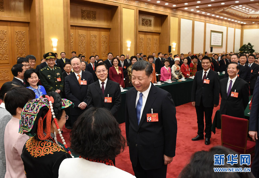 習近平出席解放軍代表團全體會議