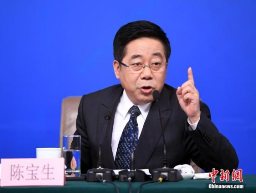 3月12日,，十二屆全國(guó)人大五次會(huì)議新聞中心舉行記者會(huì),，邀請(qǐng)教育部部長(zhǎng)陳寶生就“教育改革發(fā)展”的相關(guān)問(wèn)題回答中外記者的提問(wèn),。<a target='_blank' href='http://www.chinanews.com/'>中新社</a>記者 侯宇 攝