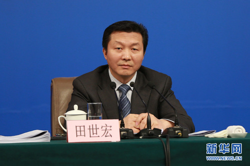 圖為國家標準化管理委員會主任田世宏,。