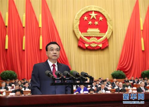 3月5日,，第十二屆全國(guó)人民代表大會(huì)第五次會(huì)議在北京人民大會(huì)堂開(kāi)幕,。國(guó)務(wù)院總理李克強(qiáng)作政府工作報(bào)告,。 新華社記者 龐興雷 攝